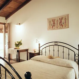 Su Leunaxiu Italy